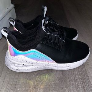 Limited Edition Clove Waterproof Tennis Shoes